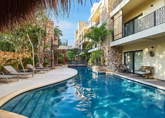 In Aldea Zama, Work & Pool, Long Apartament Tulum